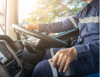 プロドライバー。タクシー運転手。トラックドライバー。配達。